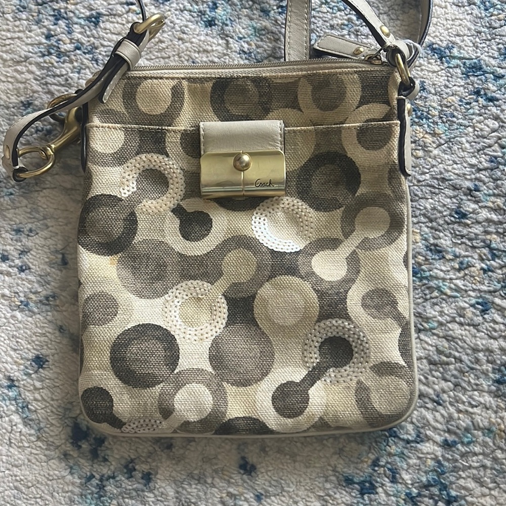 Crossbody bag
